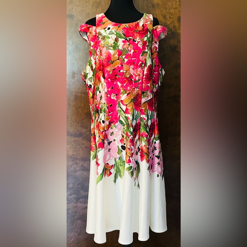 Roz & Ali floral mid length dress size 16